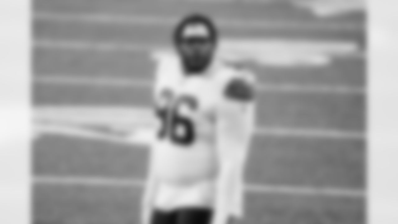 DL, Vincent Taylor
