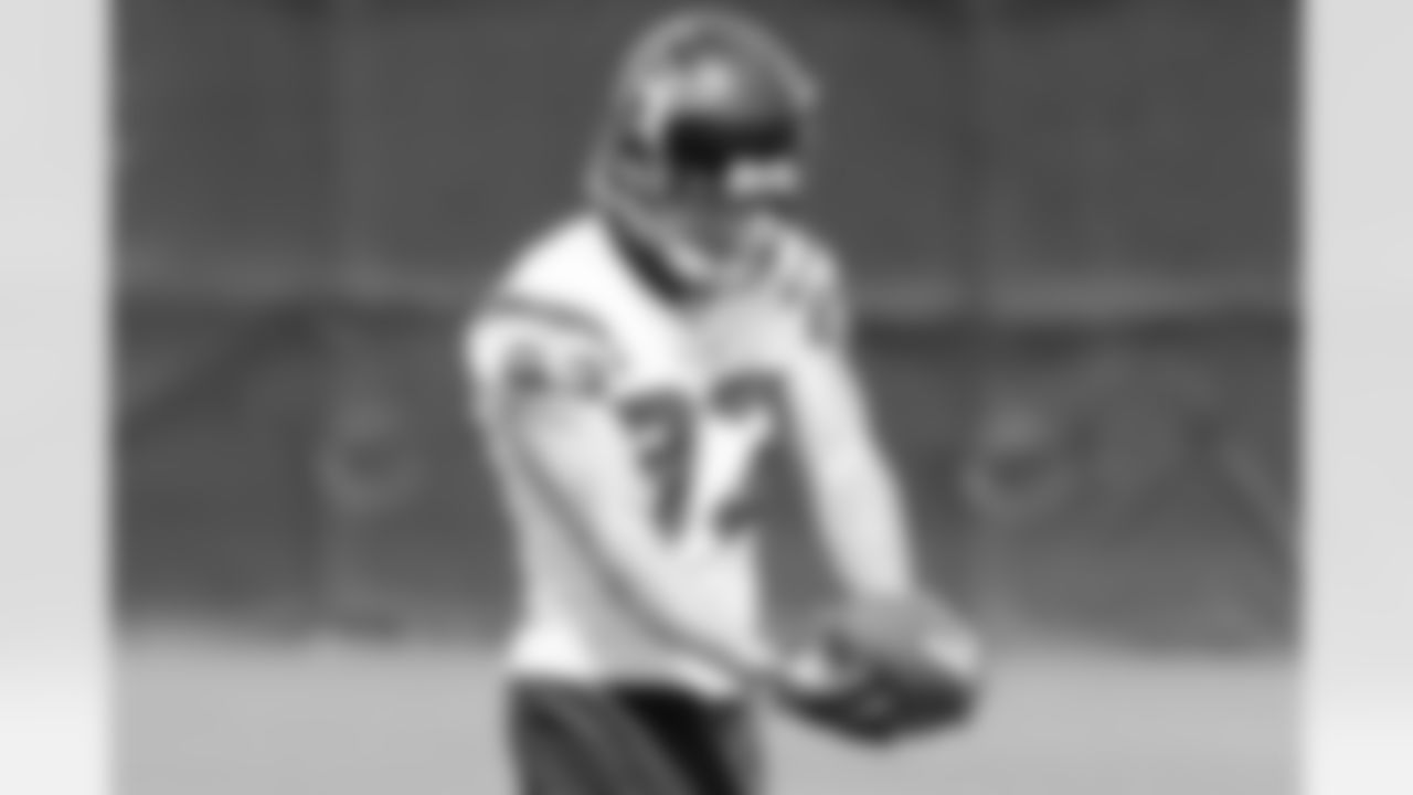 Wide receiver Kevin Walter