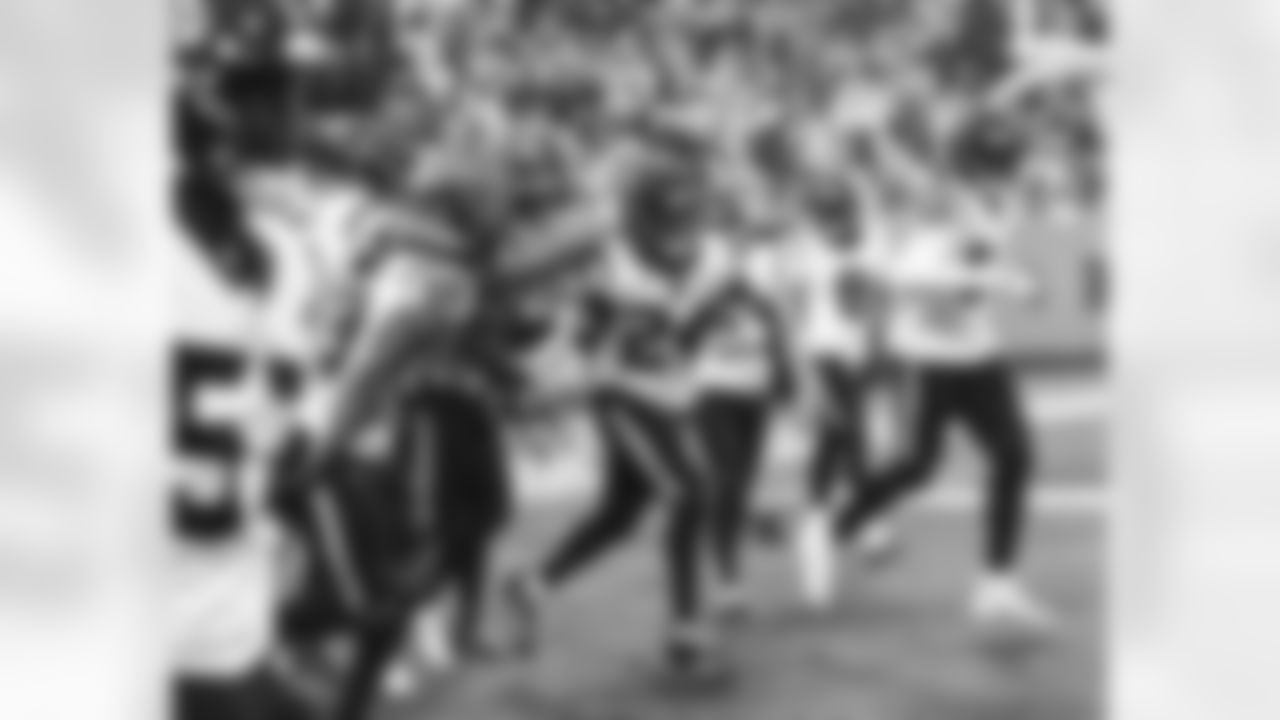 An image from the regular season week 11 game against the Tennessee Titans at Nissan Stadium in Nashville, TN, on Nov. 21, 2021.