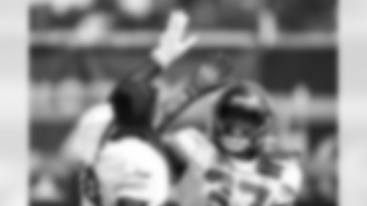 2021_0817_TrainingCamp_Practice16_edits_0032