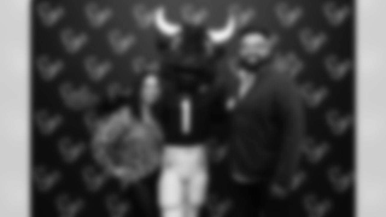 An image from the Houston Texans and Amegy Bank Small Business Boost Presentation at Amegy Bank Tower in Houston, TX, on March 11, 2022.