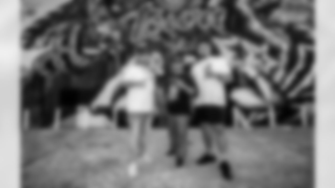 A September 02, 2022 image from the Liberty White H-Town T-shirt Photoshoot at the Texans Mural in Houston, TX.
A September 02, 2022 image from the Liberty White H-Town T-shirt Photoshoot at the Texans Mural in Houston, TX.