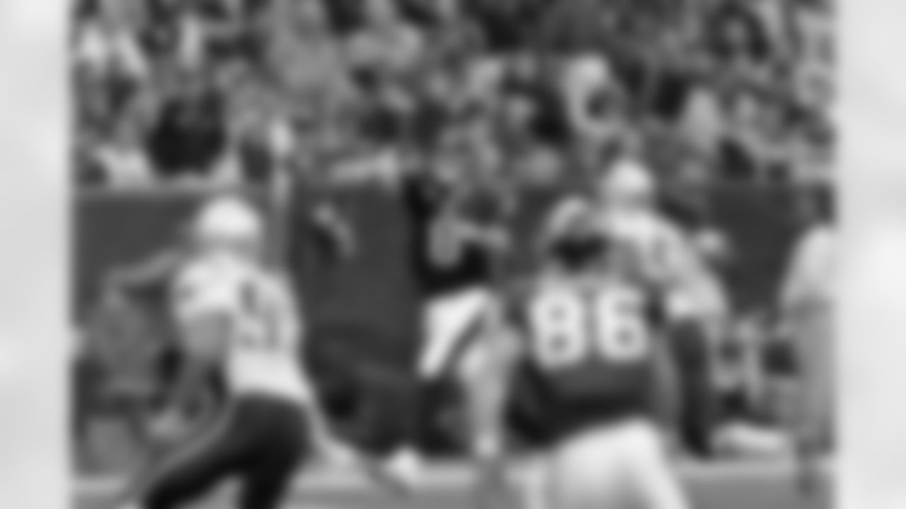 Schaub release Patriots-Texans_MW_0320