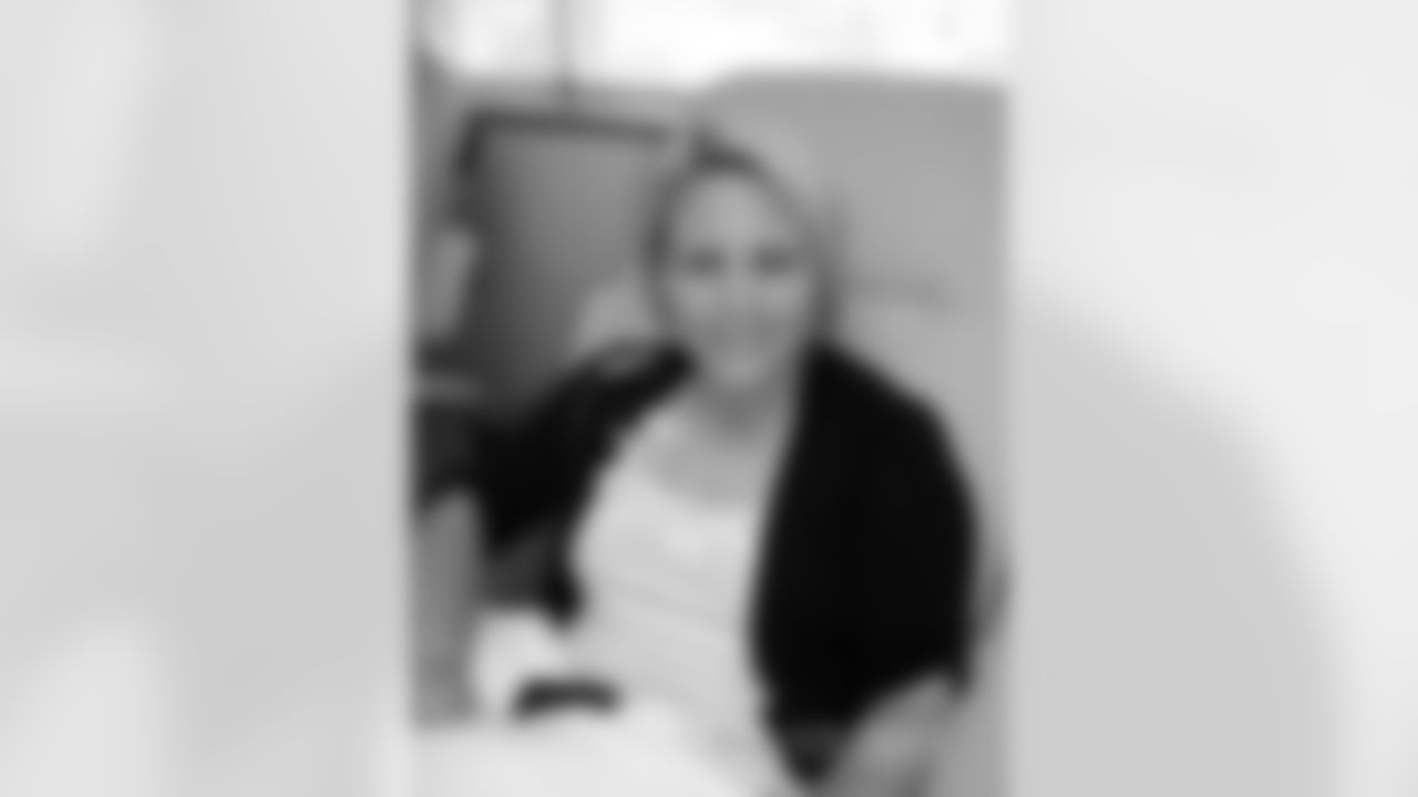 Elizabeth Schindler 2011 FIrst Chemo
