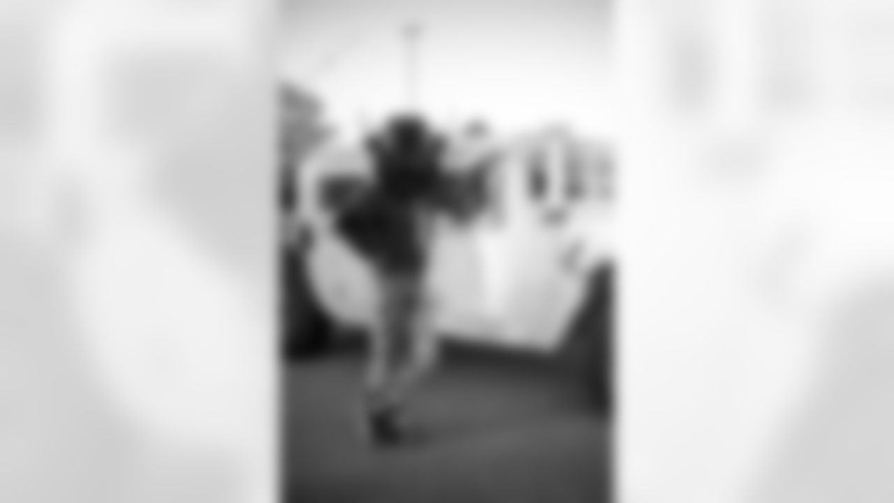 0159_Texans-USOThanksgiving_111920_MCW