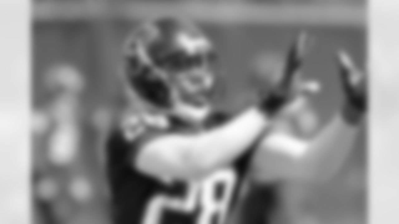 Cornerback Antwaun Molden