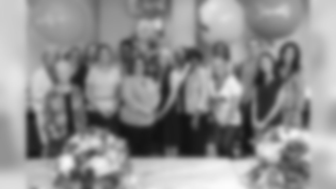 0186_TexansPinkRibbonLuncheon_093019_MCW