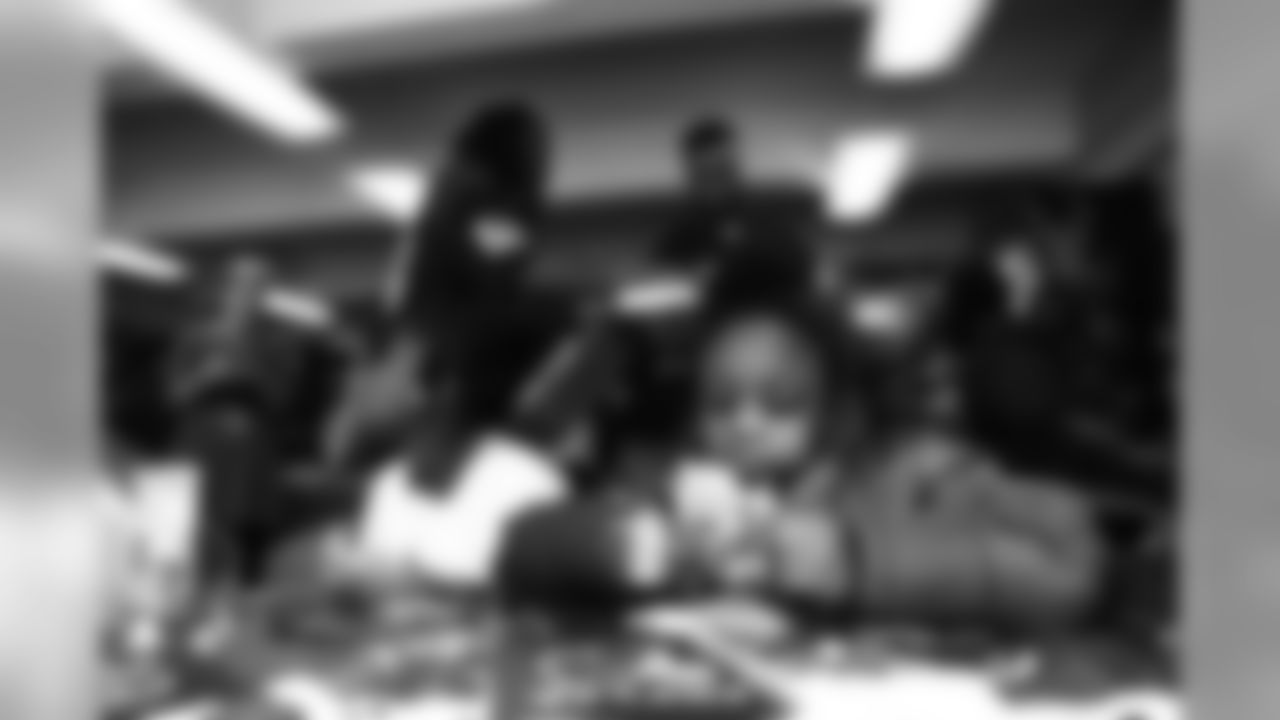 An image from the Jan. 7, 2020 Playoff Pizza Party with students at Blackshear Elementary.