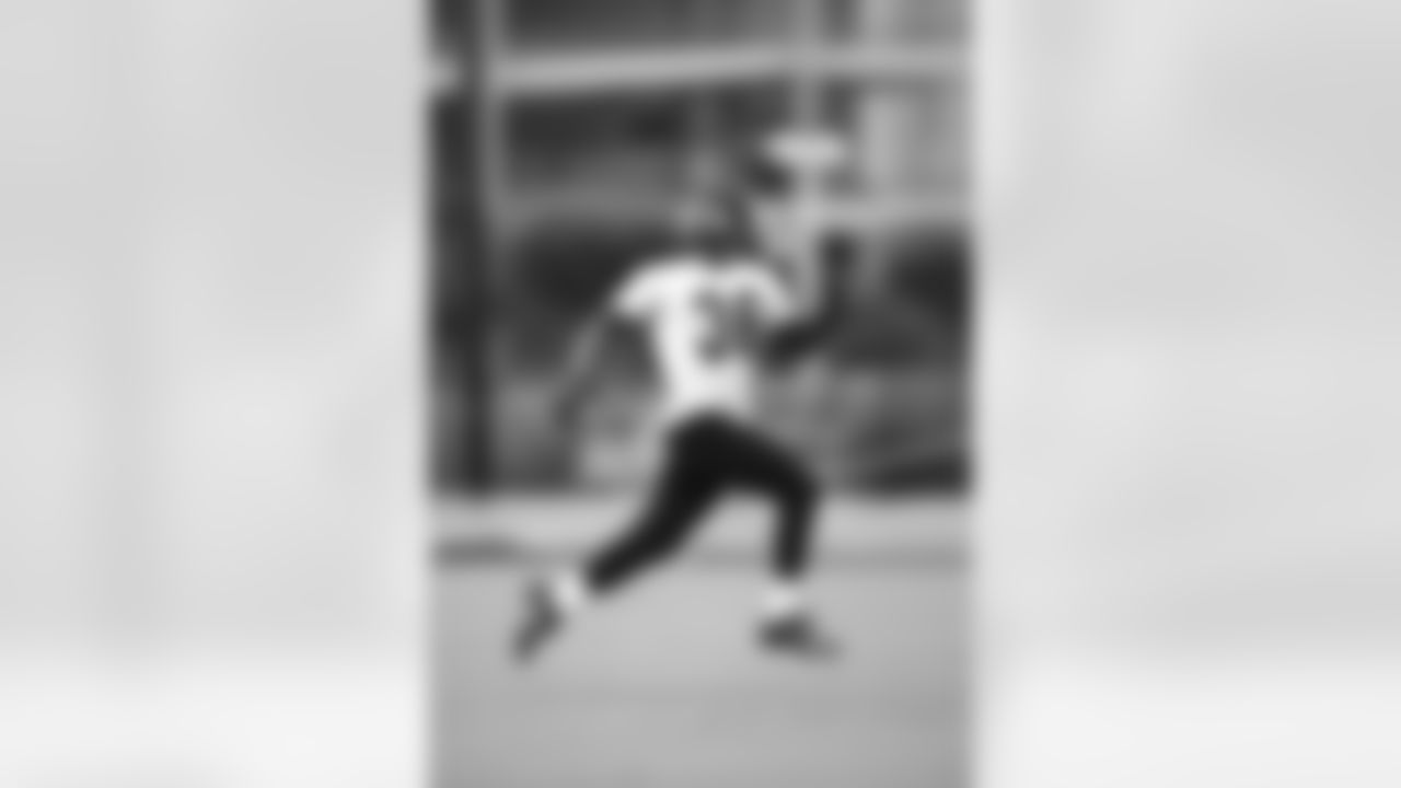 An image from the May 27, 2021 OTA workout at NRG Stadium in Houston, TX.