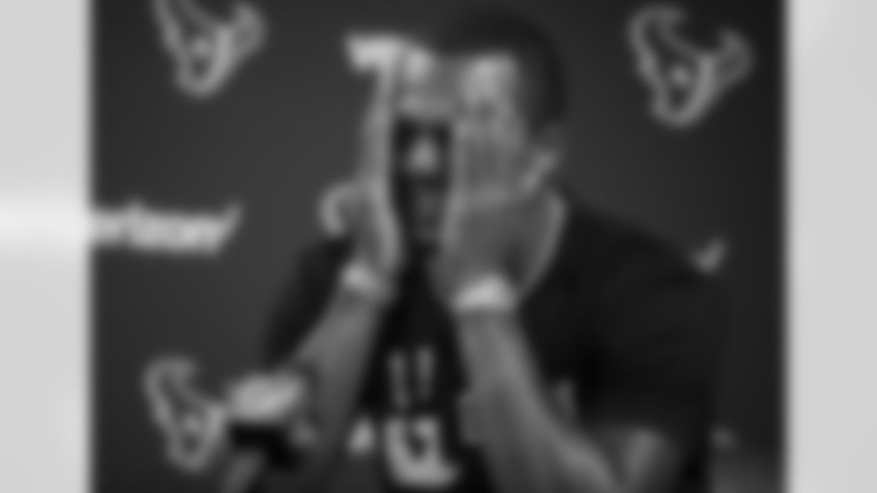 An image from the Sept. 8, 2020 Deshaun Watson contract signing press conference.