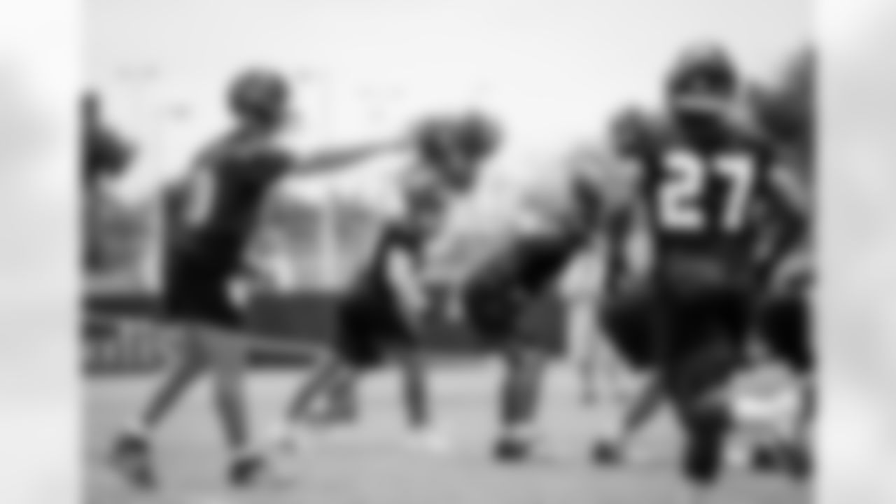 HOUSTON, TX - JUNE 9: Texans practice at the Houston Methodist Training Center.