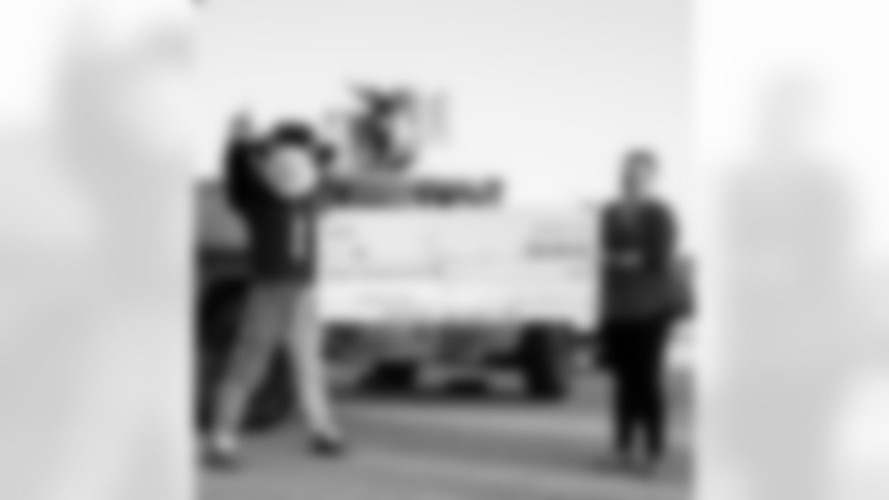 0140_Texans-USOThanksgiving_111920_MCW