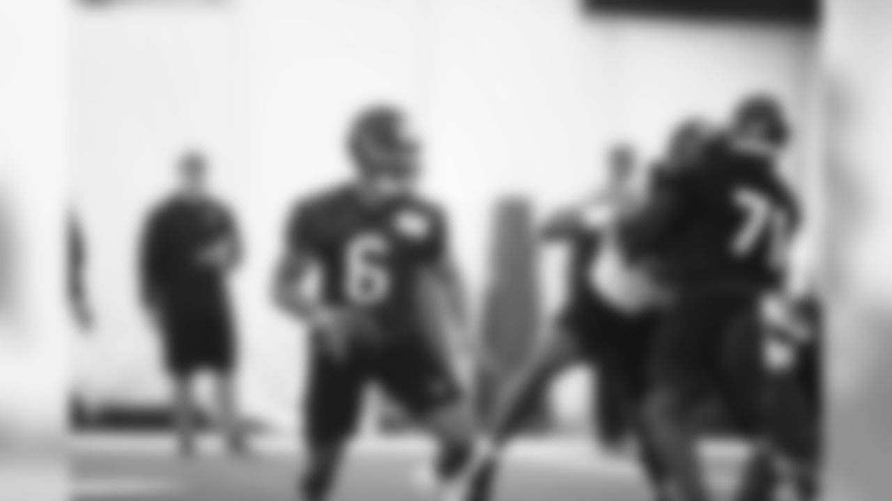 An image from the May 10, 2019 Rookie Mini Camp offseason practice.
