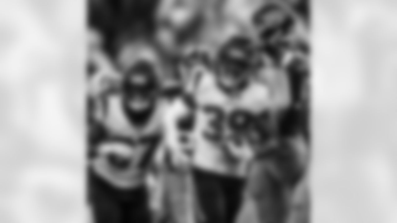 An image from the regular season week 11 game against the Tennessee Titans at Nissan Stadium in Nashville, TN, on Nov. 21, 2021.