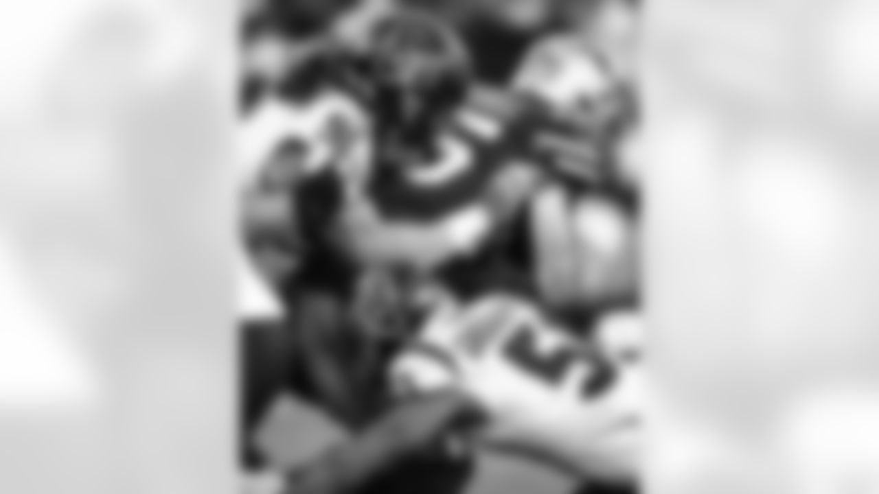 An image from the regular season week 17 game between the Houston Texans and the San Francisco 49ers at Levi's Stadium in San Francisco, CA, on Jan 2, 2022.