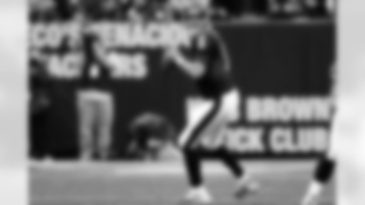 schaub-back-to-pass_H1K1829