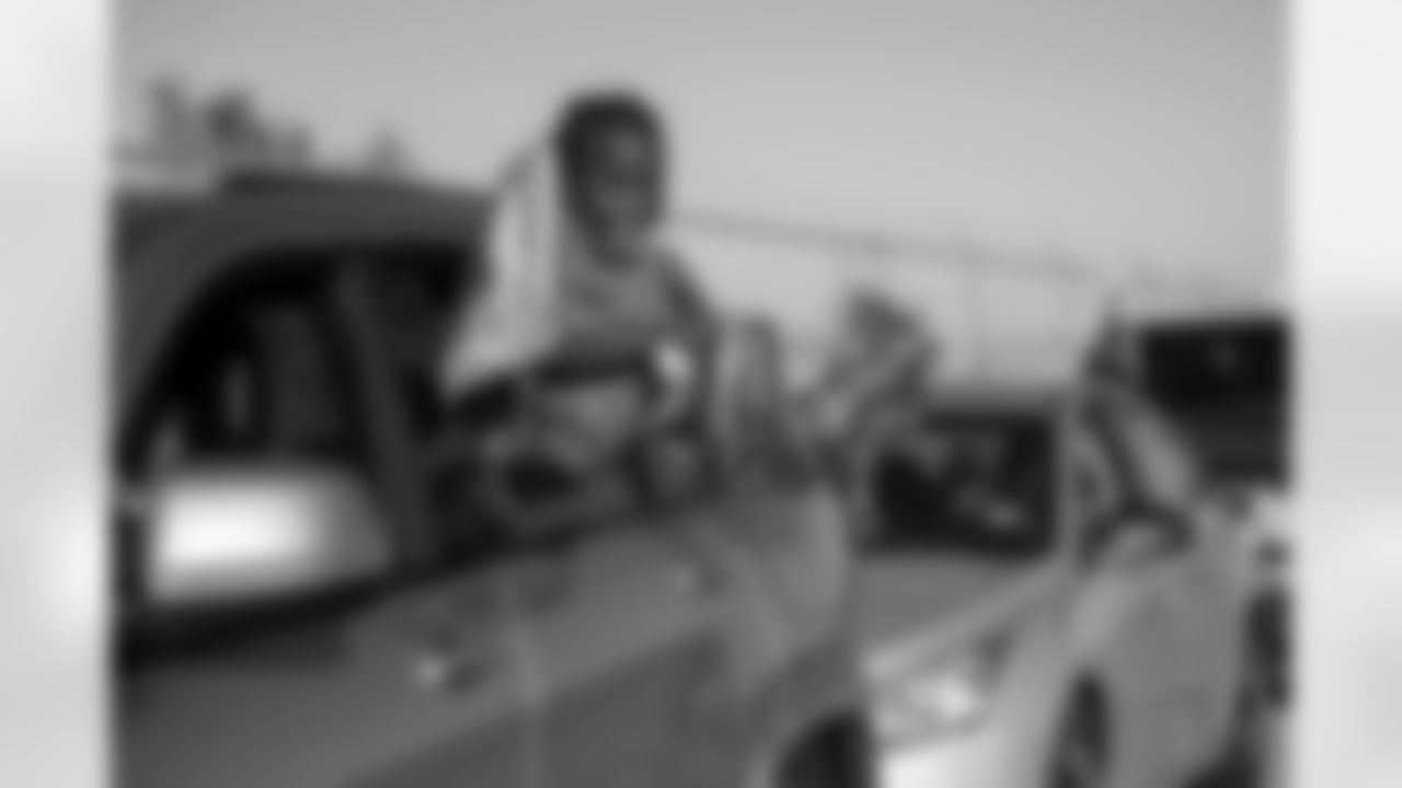 0027_Texans-USOThanksgiving_111920_MCW