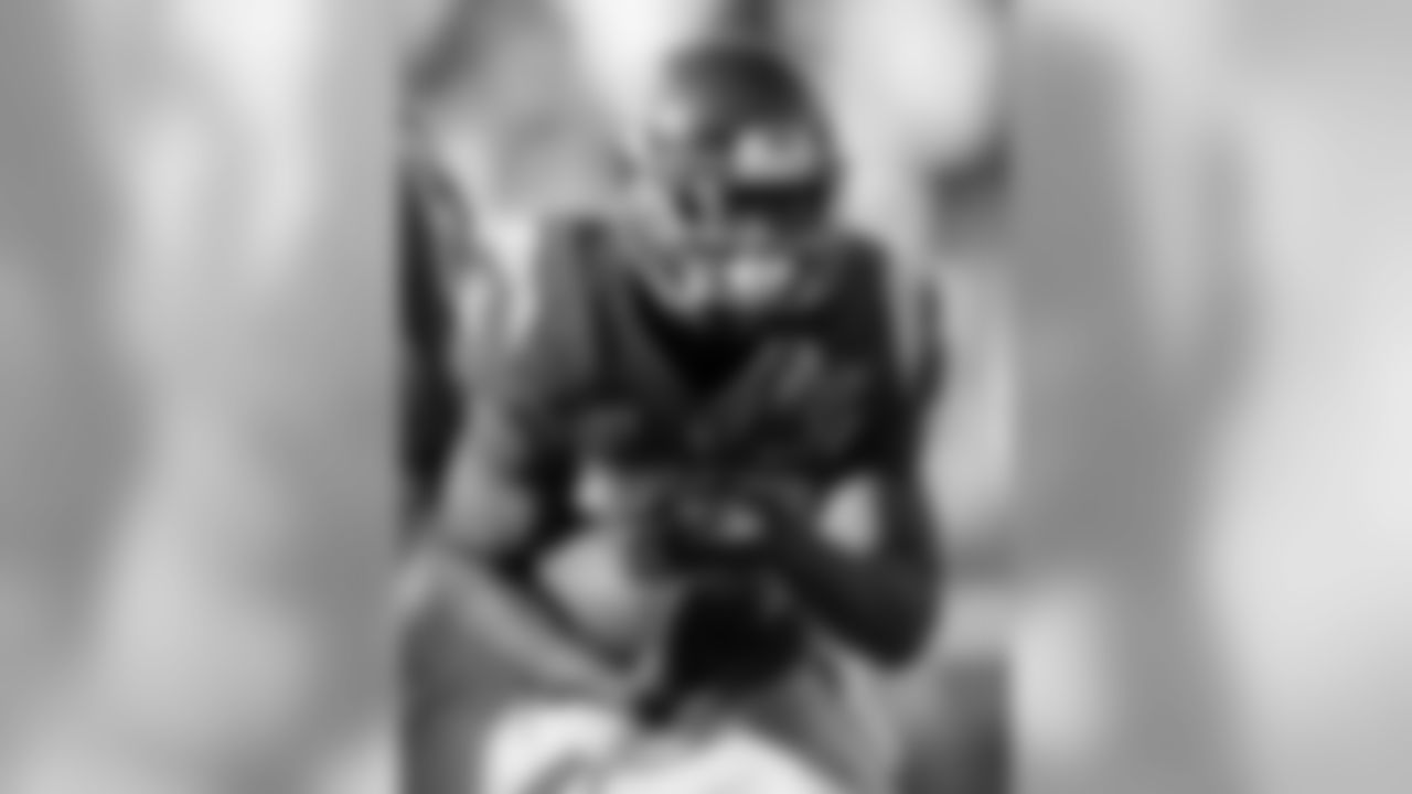 Combine Update: I'm telling you, this guy doesn't get enough attention...ran 4.53 at 221 pounds...35.5" vertical, 10'1" broad jump are both strong...sub-7.0 3-cone drill is outstanding...he's going to sneak up on people, but he can play...Report: One of my favorites at the running back position, beyond the obvious names Gordon & Gurley…one cut downhill runner who can excel in ZBS, power scheme or combination…