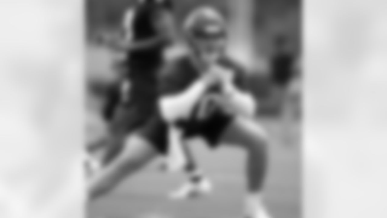 An image from the May 14, 2021 Offseason Practice during the Rookie Mini Camp in Houston, TX.