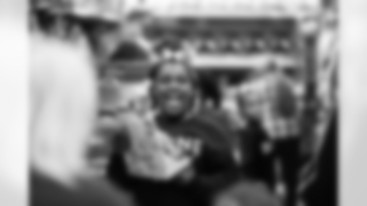 An image from Laremy's shopping event in Houston, TX on Dec. 21, 2021.