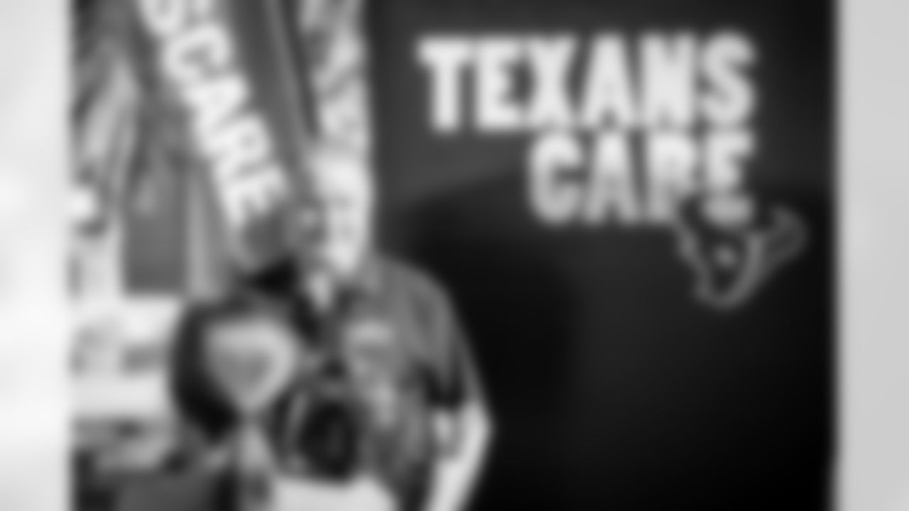 An image from the Papa John's Flag football event at the Texans YMCA on Sept. 25, 2021.