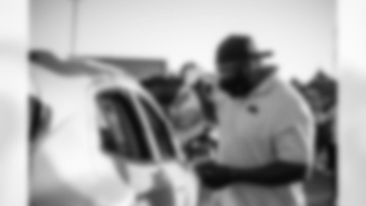 0175_Texans-USOThanksgiving_111920_MCW