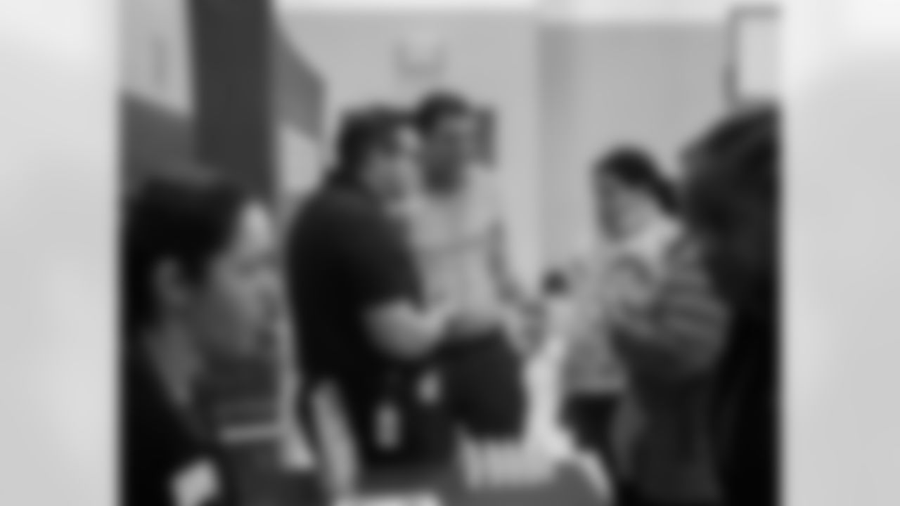 2022_1114_CorporateDevelopment_FamilyFinancialLiteracyNight_0061