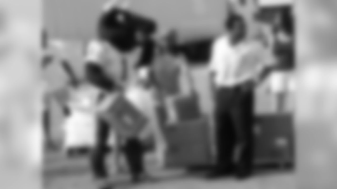 Hurricane Ike Relief 043