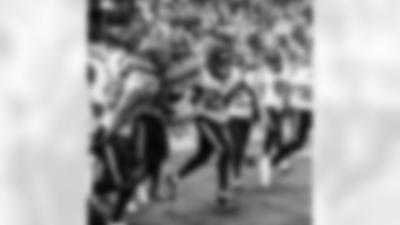 An image from the regular season week 11 game against the Tennessee Titans at Nissan Stadium in Nashville, TN, on Nov. 21, 2021.
