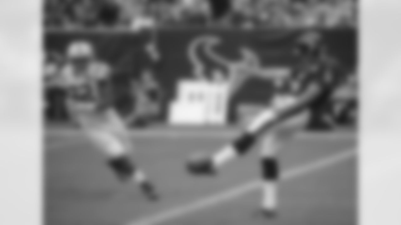 Donnie Jones, Punter, 2012