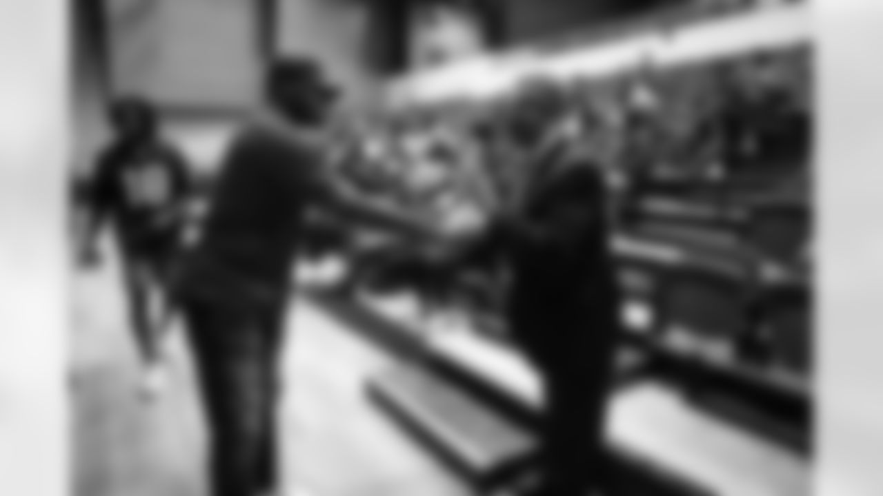 An image from the ConocoPhillips and HAUL Project Ready Kickoff at Yates High School in Houston, TX on Sept. 28, 2021.
