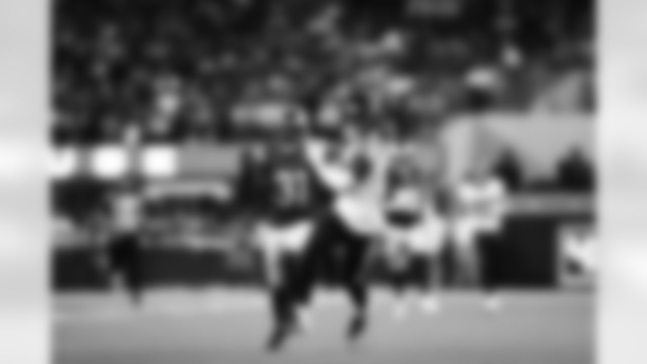 An image from the Aug 19, 2022 preseason week 2 game between the Houston Texans and the Los Angeles Rams at SoFi Stadium in Los Angeles, CA.