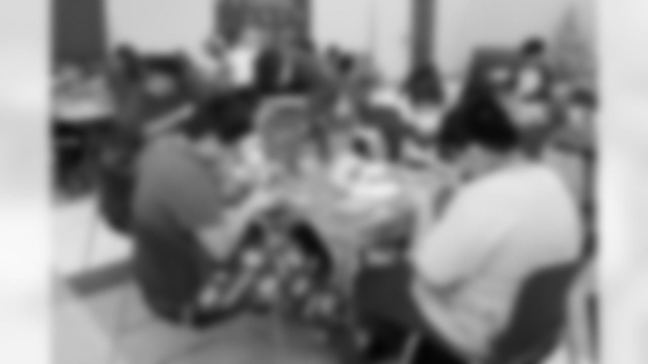 An image from Tyrod Taylor's holiday event in Houston, TX on Dec. 21, 2021.