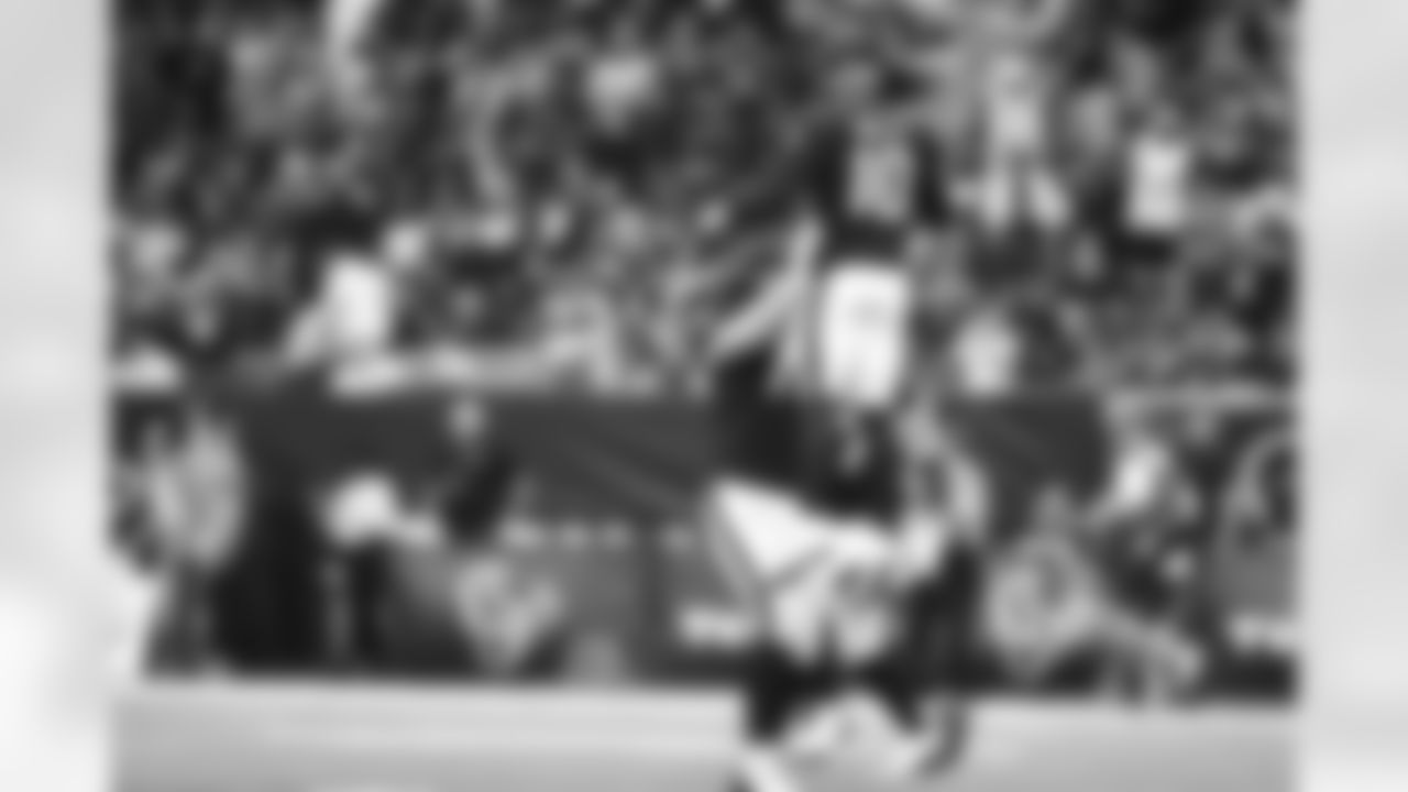 An image from the regular season week 5 NFL Football game between the Houston Texans and the New England Patriots at NRG Stadium in Houston, TX on Oct. 10, 2021.