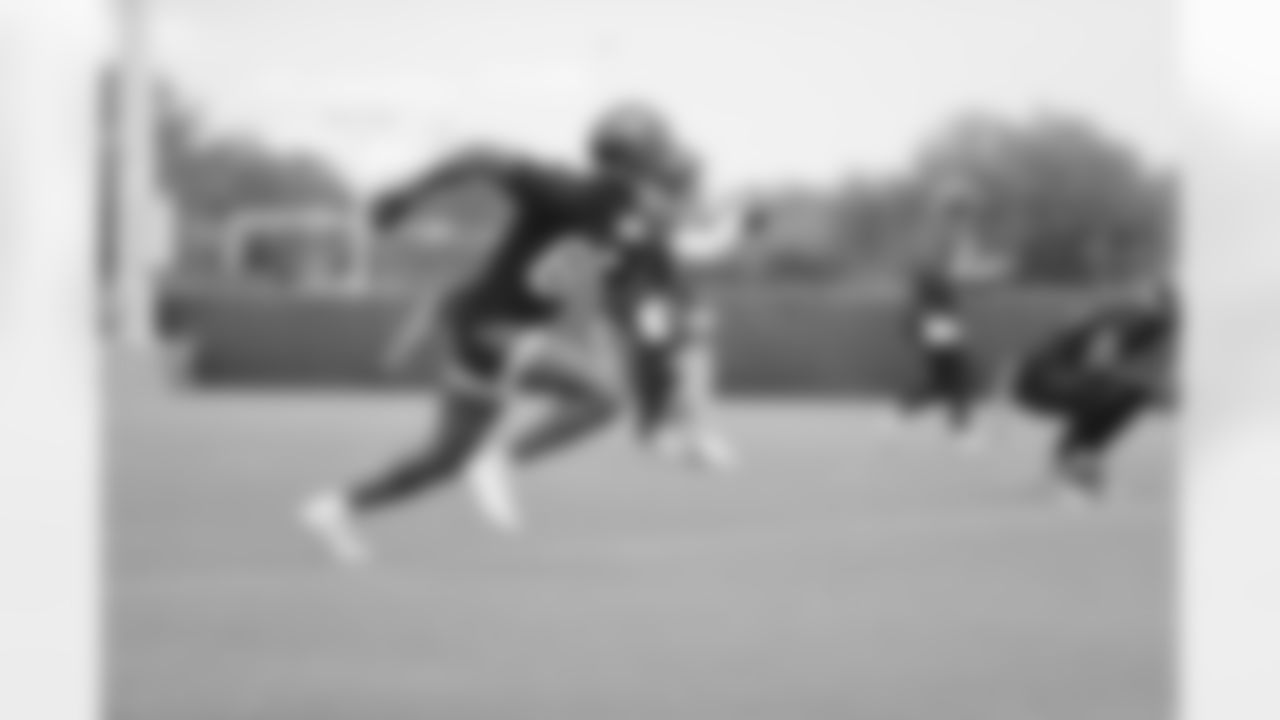 An image from the April 26, 2022 minicamp practice at NRG Stadium in Houston, TX.