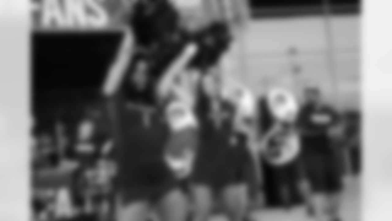 2022_1103_Eagles_Home_0083