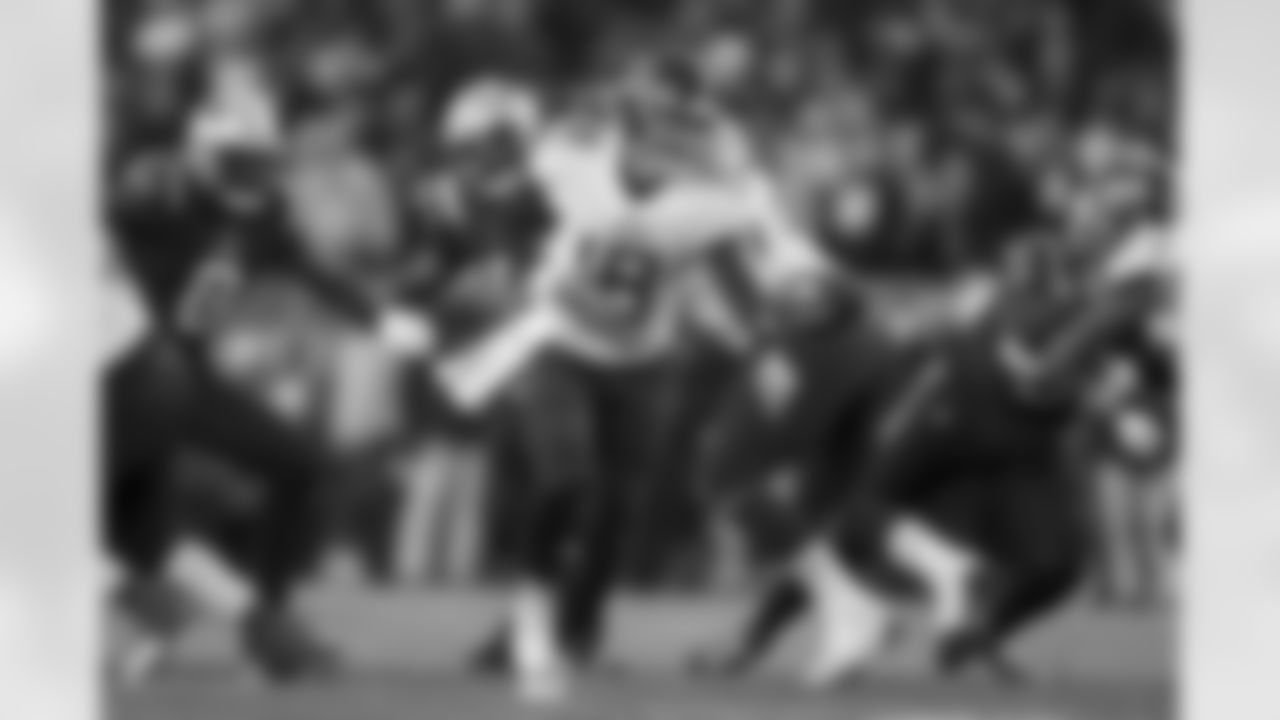 QB, Kevin Hogan, #16 (AP Photo/Stew Milne)