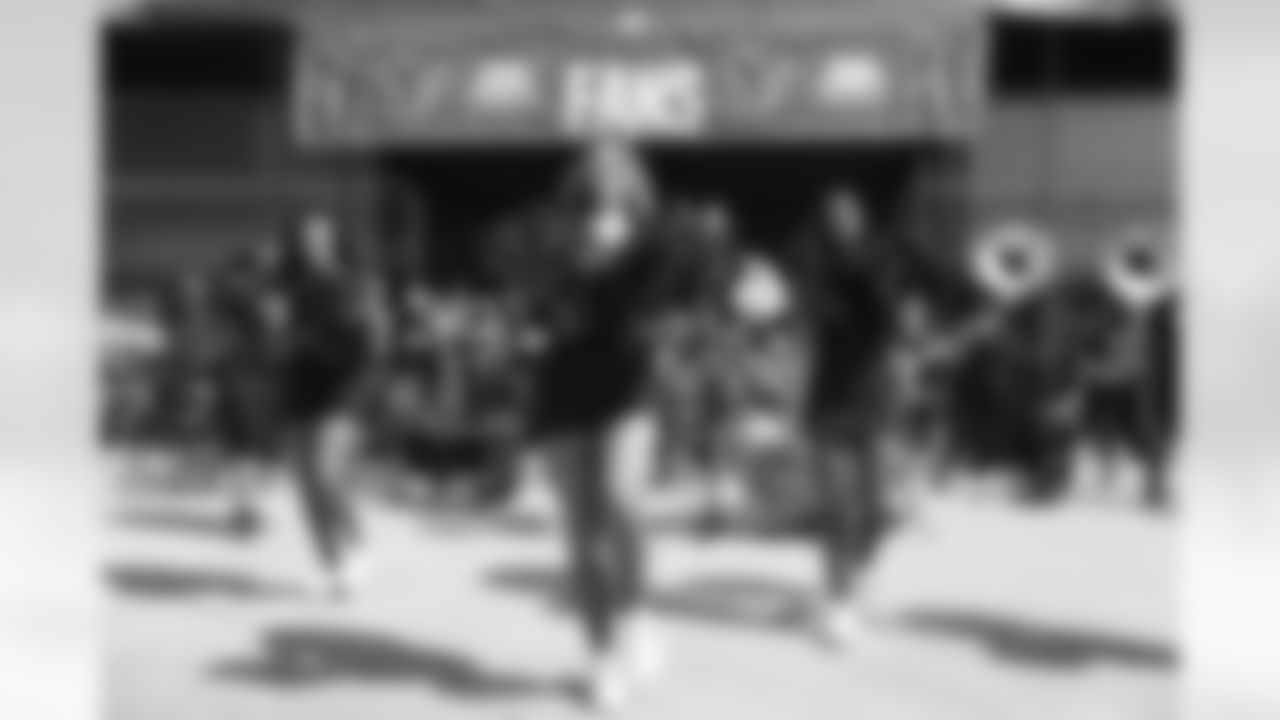 2022_0911_Colts_Home_0830