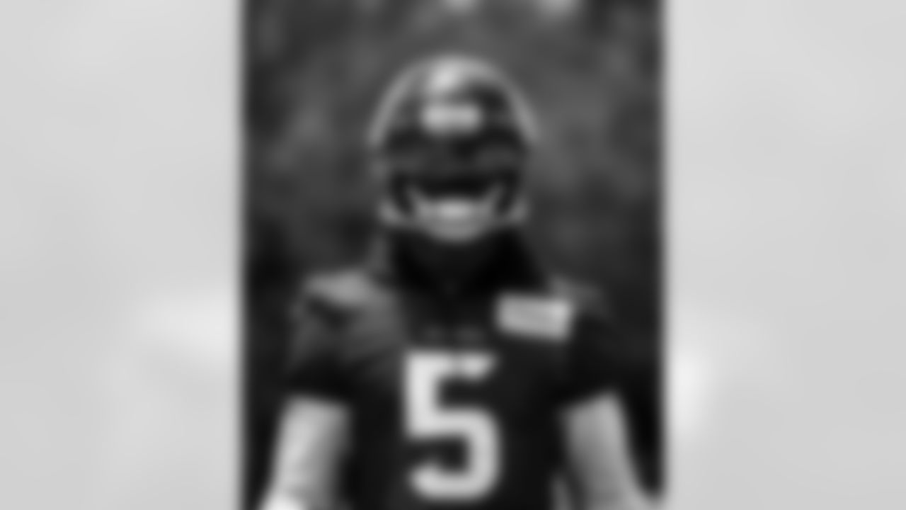 HOUSTON, TX - JUNE 9: Texans practice at the Houston Methodist Training Center.