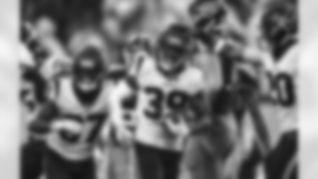 An image from the regular season week 11 game against the Tennessee Titans at Nissan Stadium in Nashville, TN, on Nov. 21, 2021.