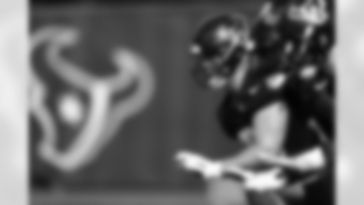 An image from the June 1, 2022 OTA practice at NRG Stadium in Houston, TX.