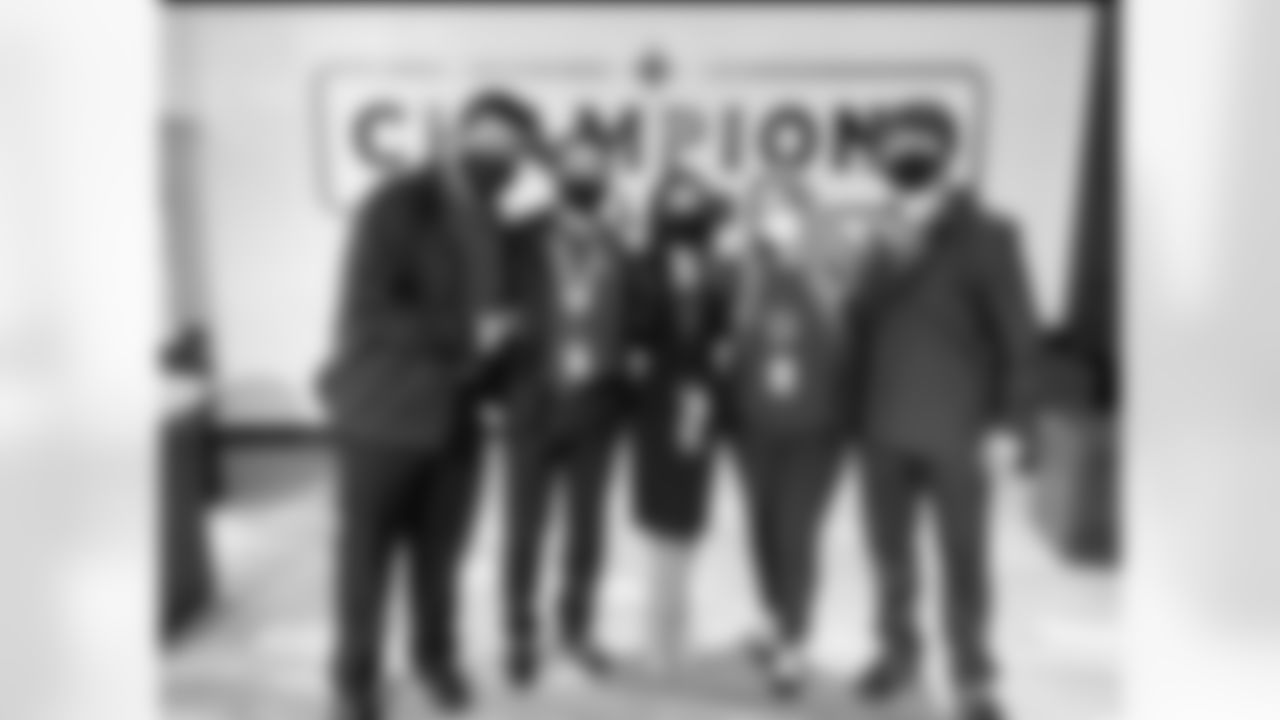 Champions Staff