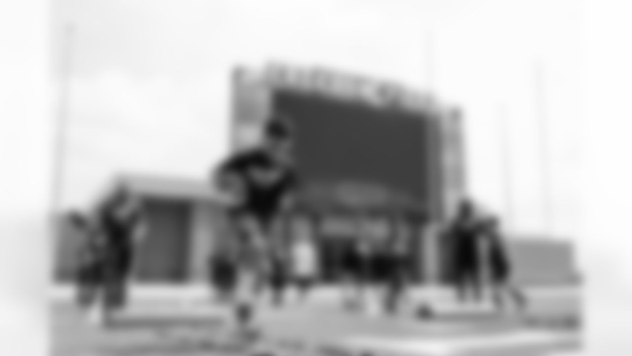 An image from the May 6, 2023 Houston Texans Play Safe Clinic.