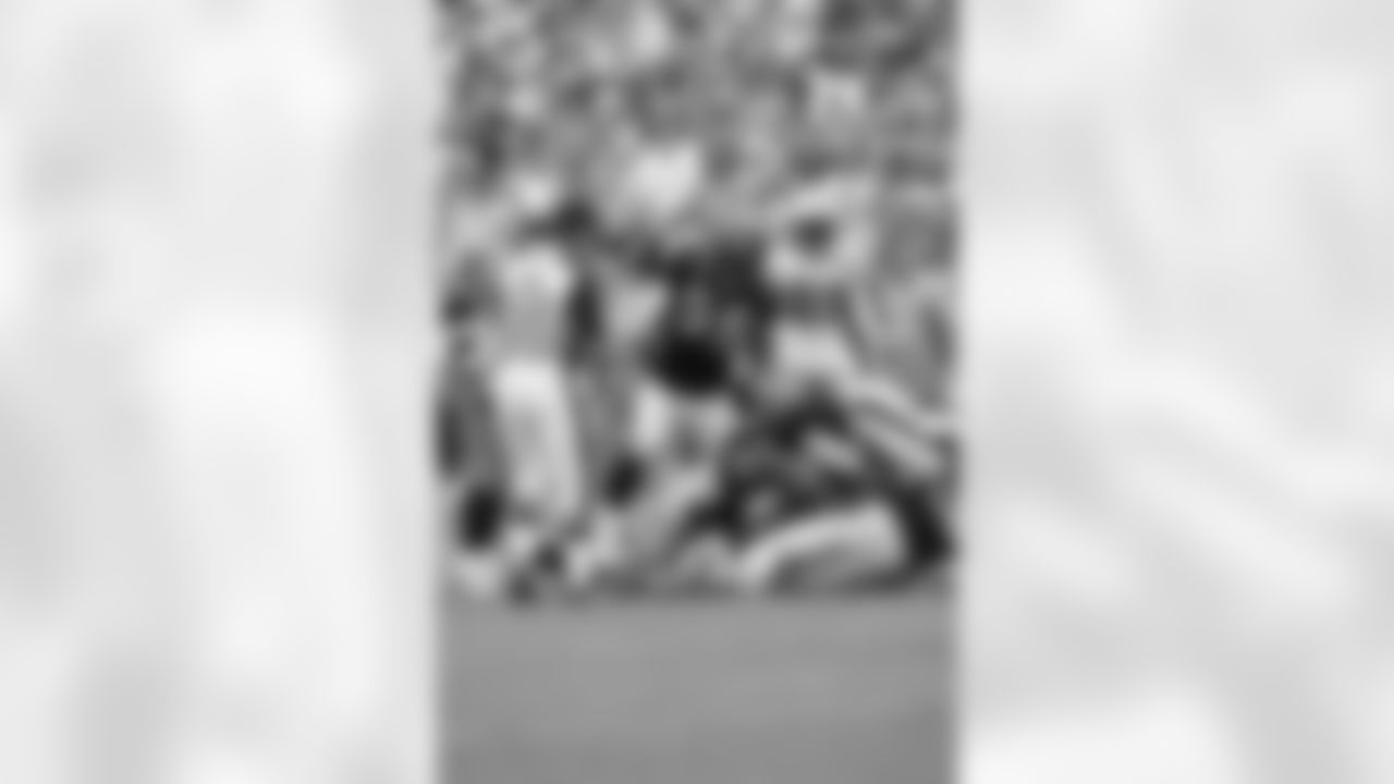 2009_0920_Titans_Away_1093
