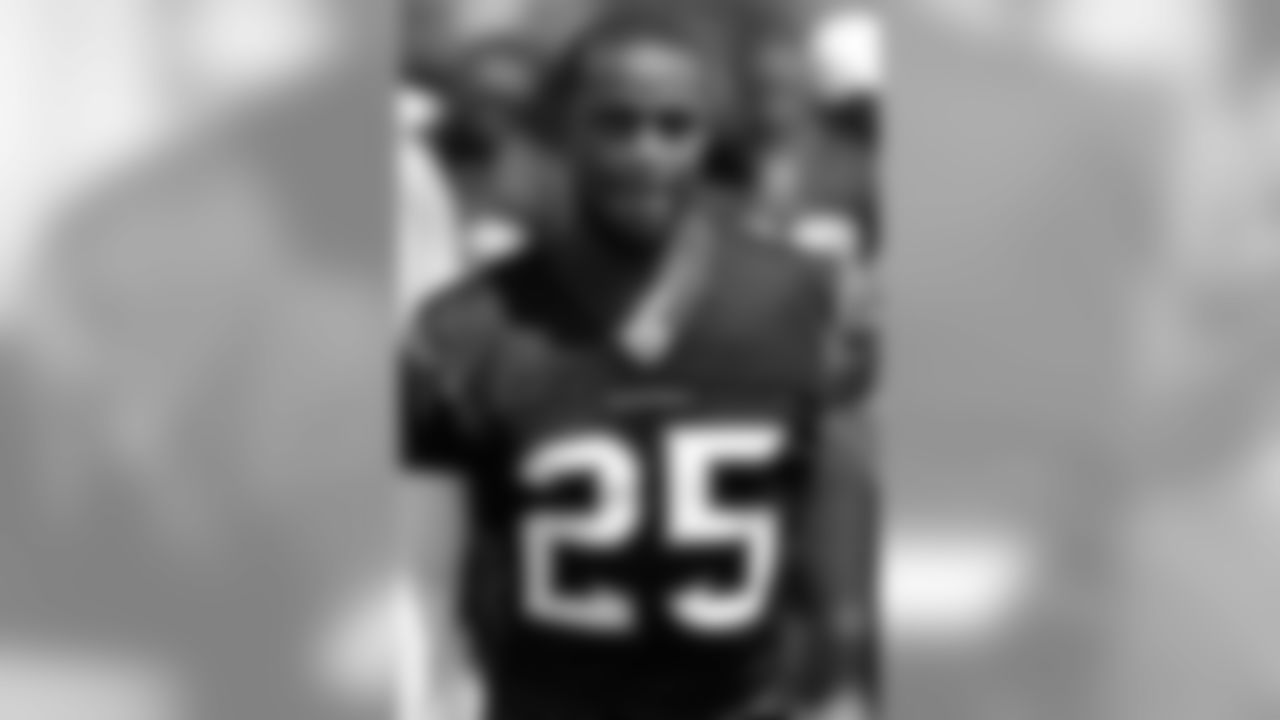 Cornerback Kareem Jackson