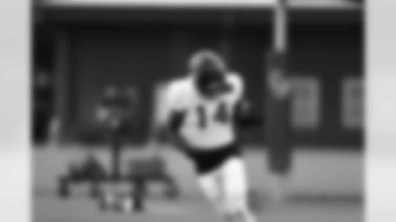An image from the Nov. 17, 2021 Houston Texans regular season practice at NRG Stadium in Houston, TX.