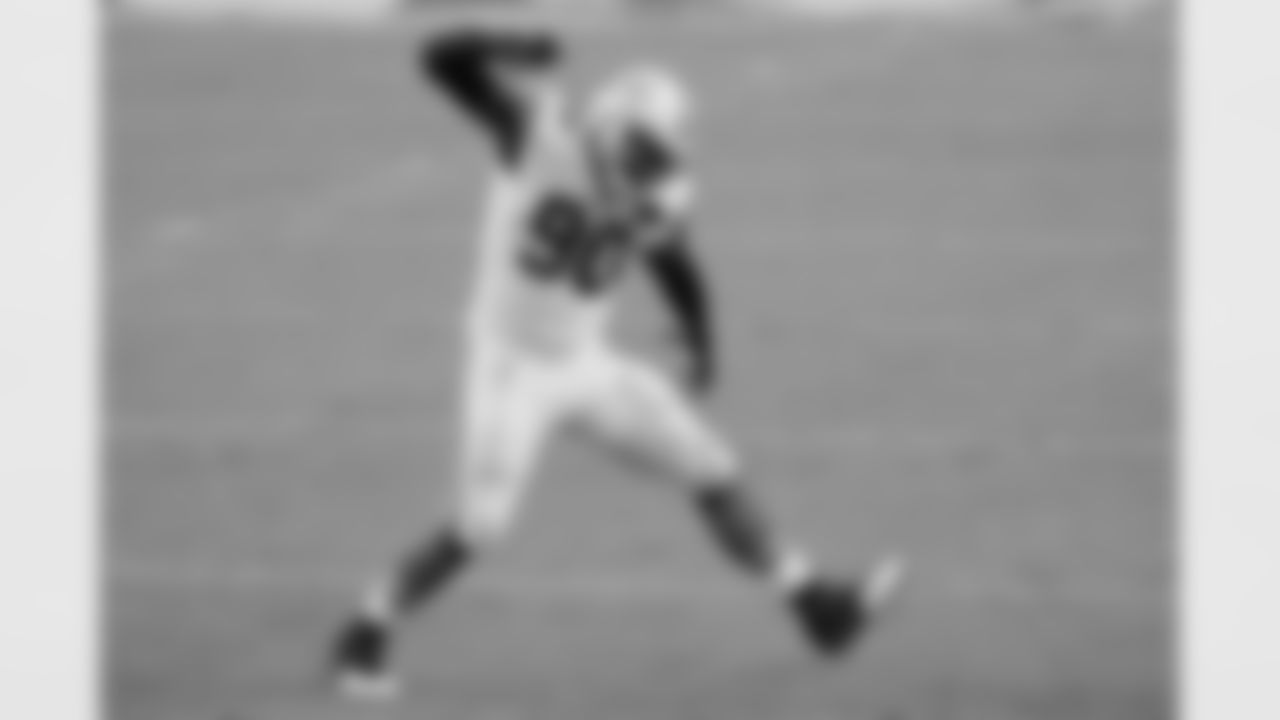 DL, Shaq Lawson