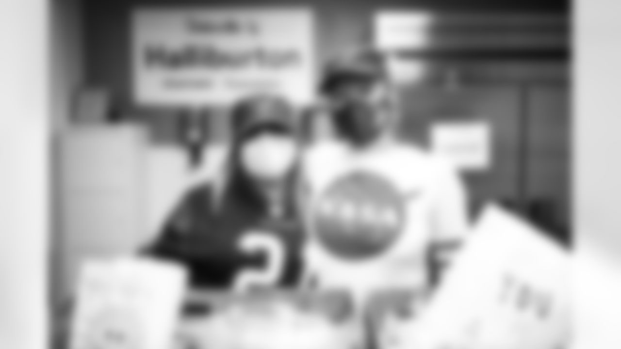 An image from the Campeón de la Comunidad - Kids Meals Community Event at Kids Meal in Houston, TX on Oct. 12, 2021.