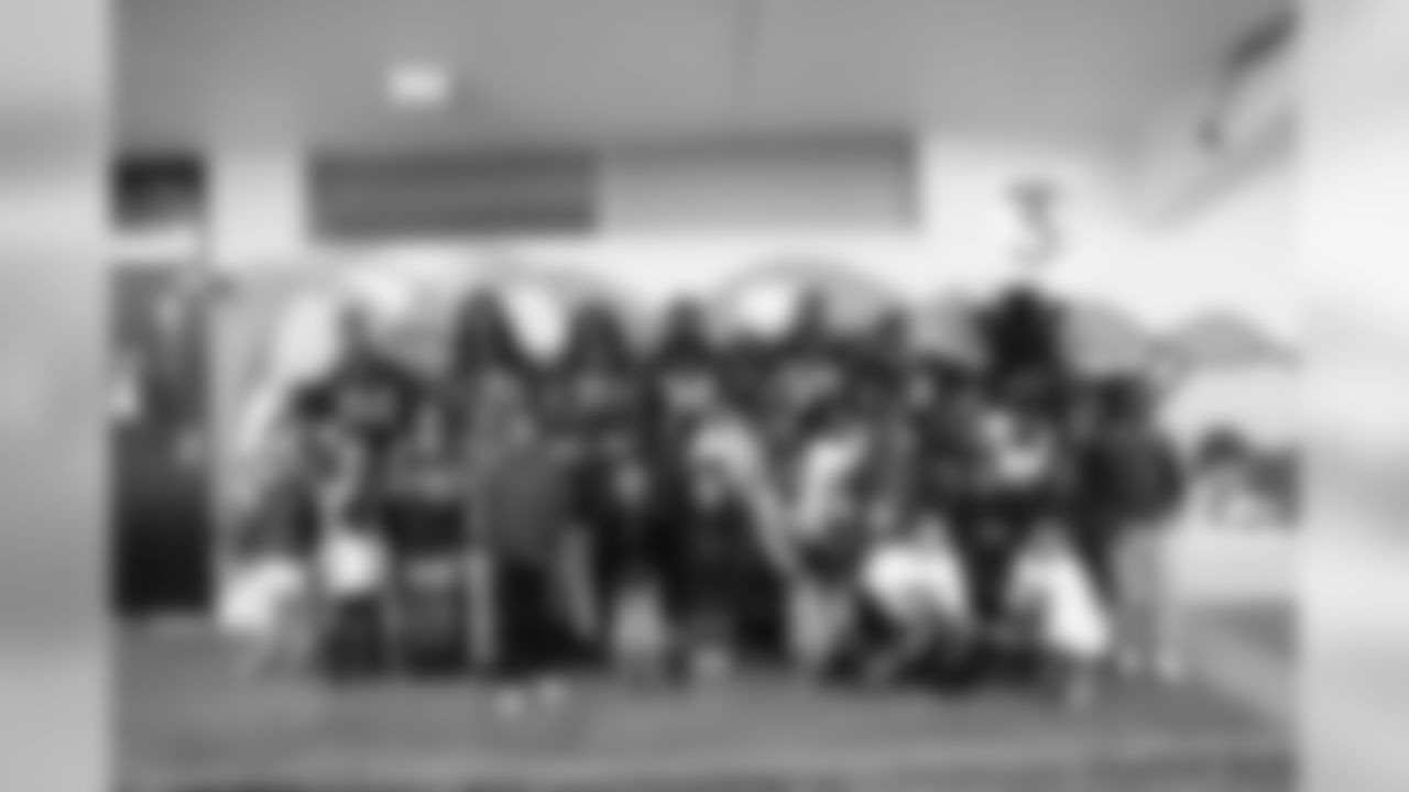 An image from the Jan. 7, 2020 Playoff Pizza Party with students at Blackshear Elementary.