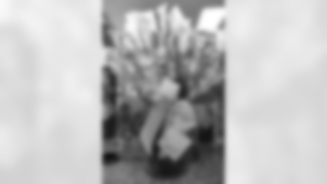 2022_0502_CorporateDevelopment_KrogerMothersDayBCG_02